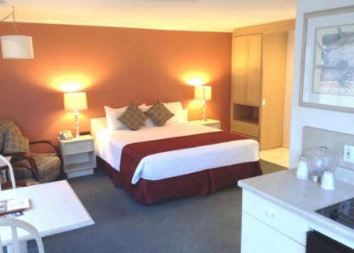 Solvang Inn and Cottages