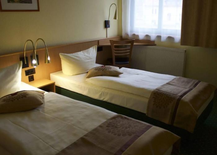 Acron Hotel