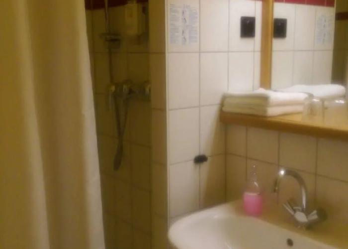 Acron Hotel