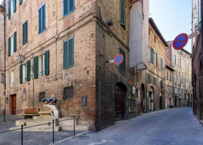 Piazza Paradiso Accomodation
