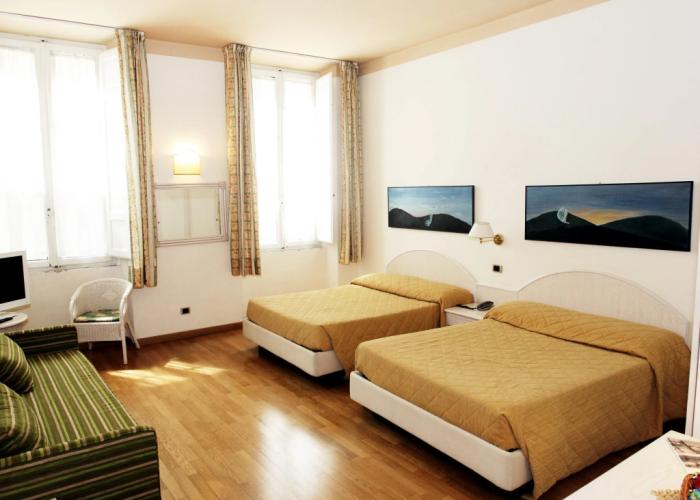 Piazza Paradiso Accomodation