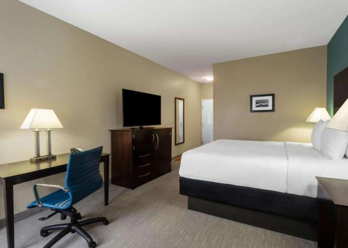 La Quinta Inn & Suites by Wyndham Sebring