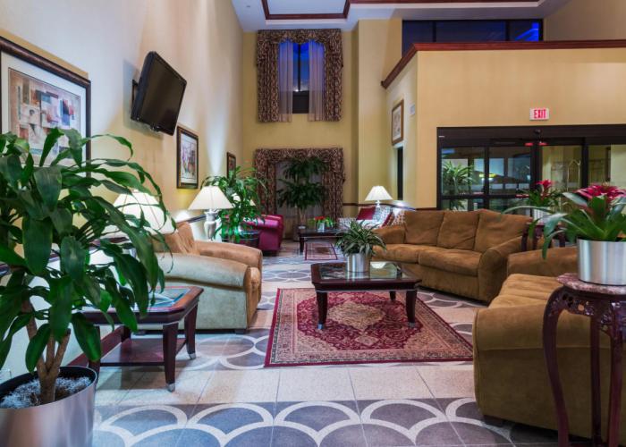 Holiday Inn Express & Suites Sebring by IHG