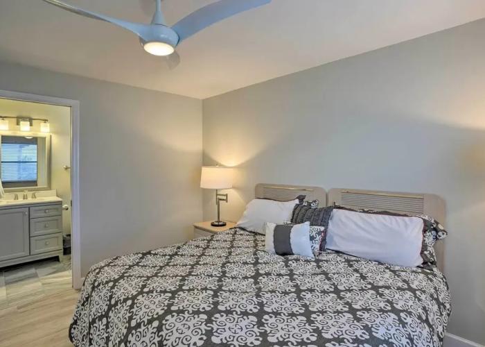 1 Mi to Golf: Sebring Condo w/ Pool Access!