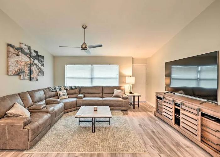 1 Mi to Golf: Sebring Condo w/ Pool Access!