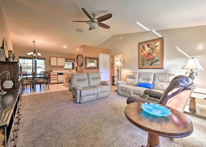 Grill, Lanai & Pool Access: Charming Sebring Villa