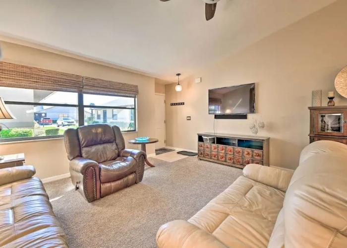 Grill, Lanai & Pool Access: Charming Sebring Villa