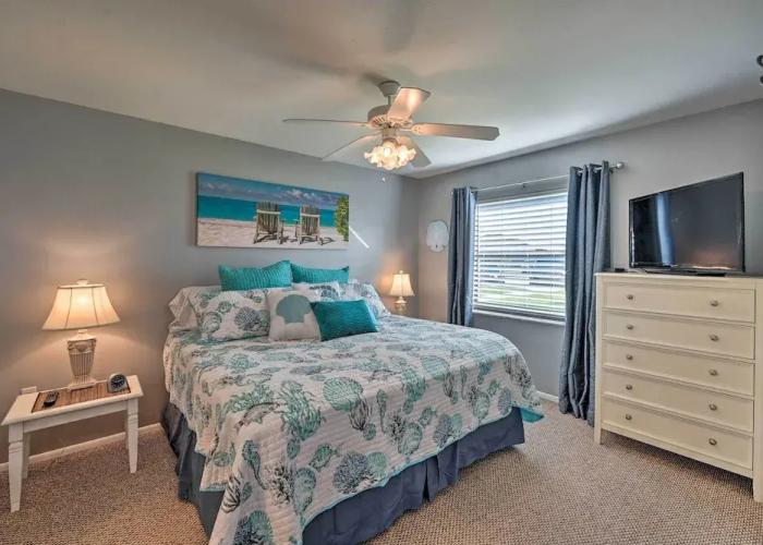 Condo w/ Screened-in Porch, 1 Mi to Sebring Golf!