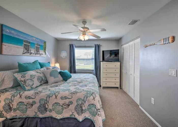 Condo w/ Screened-in Porch, 1 Mi to Sebring Golf!