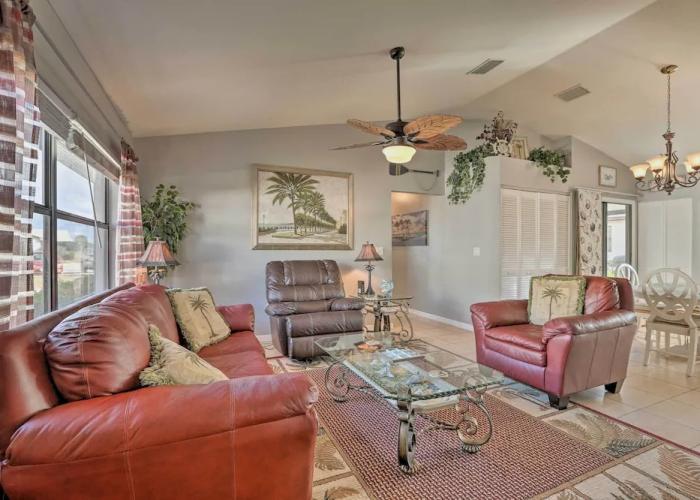 Condo w/ Screened-in Porch, 1 Mi to Sebring Golf!