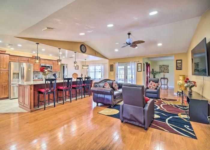 Lanai, Pool & Gas Grill: Sebring Retreat!