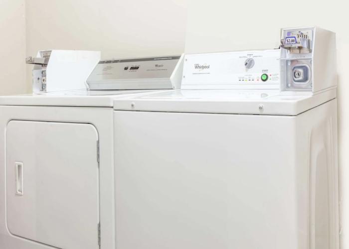 Days Inn by Wyndham Seymour