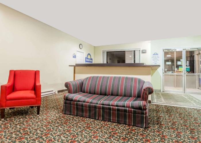 Days Inn by Wyndham Seymour