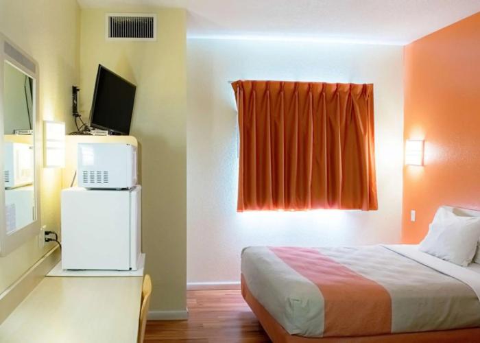 Motel 6 Seymour, IN - North