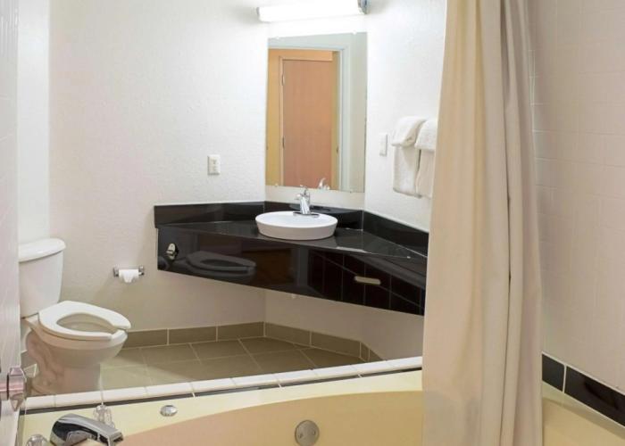 Motel 6 Seymour, IN - North