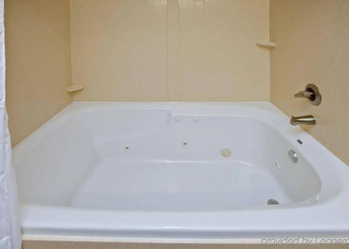 Holiday Inn Express & Suites Seymour by IHG