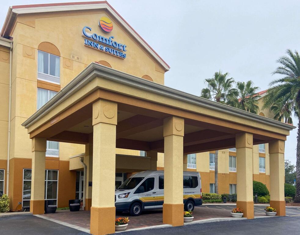 Comfort Inn & Suites Orlando North