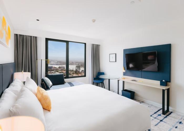 voco Gold Coast by IHG