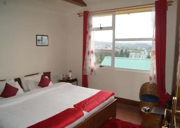 Woodland Hill Stay