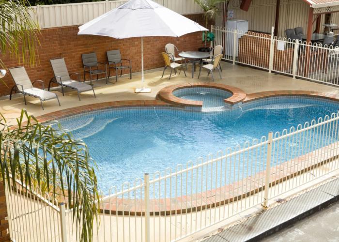Courtyard Motor Inn