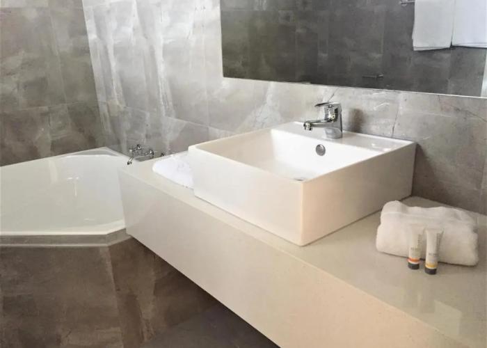 Sherbourne Terrace Hotel