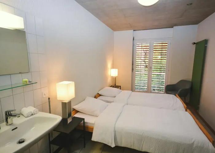 Alaïa Hostel