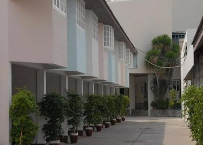 Bangsaen Villa Hotel (SHA Extra Plus)