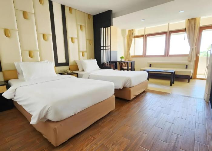 Bangsaen Villa Hotel (SHA Extra Plus)