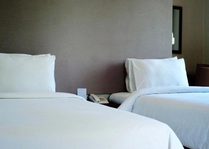 J Park Hotel
