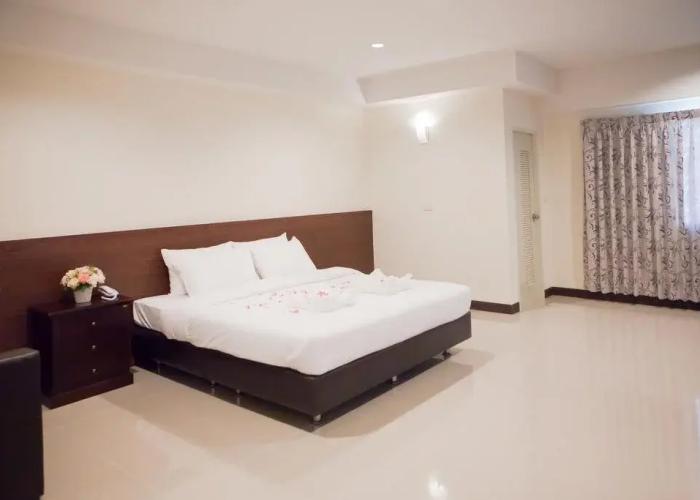 V.Resotel Hotel