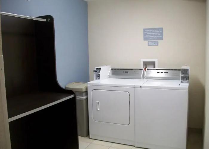 Microtel Inn And Suites Weeki Wachee/spring Hill