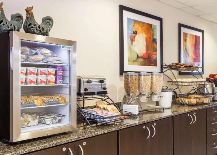 Microtel Inn And Suites Weeki Wachee/spring Hill