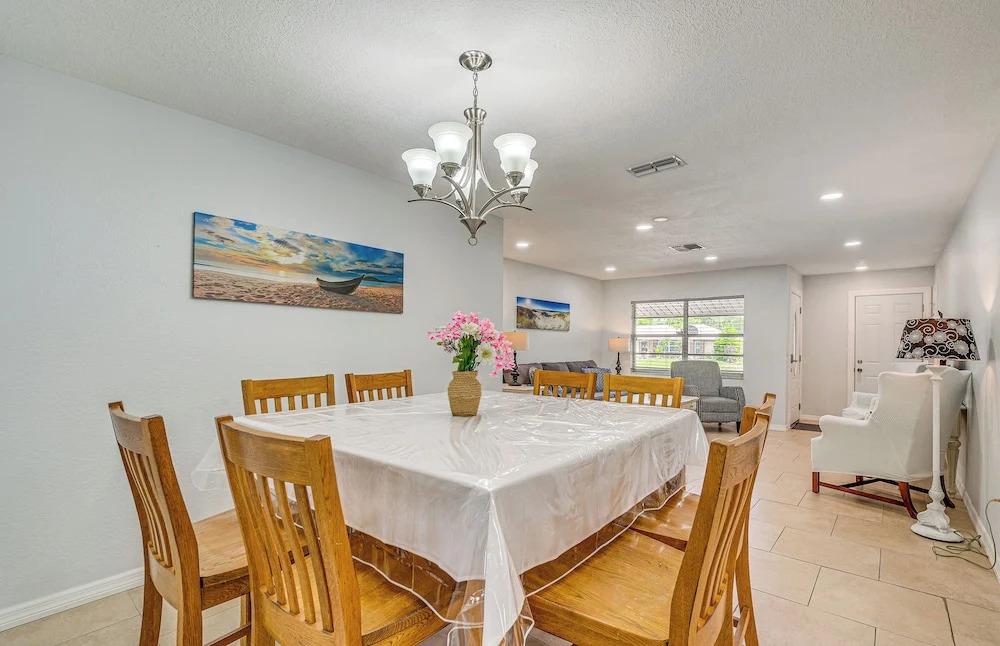 фото 13 Mi to Hudson Beach: Spring Hill Home w/ Lanai