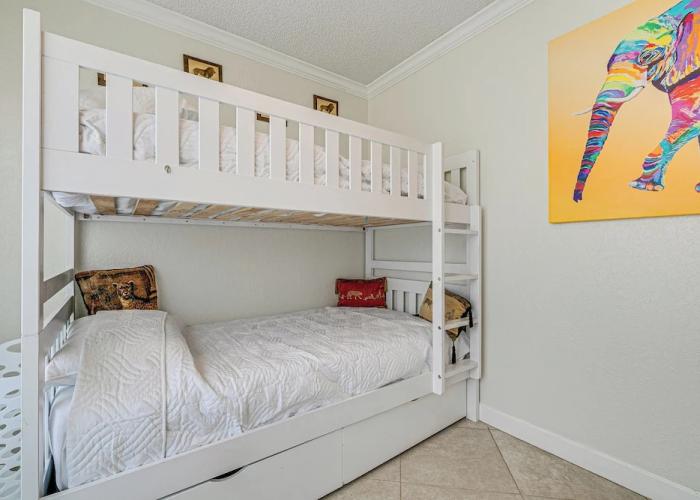 Screened Lanai & Heated Pool: Spring Hill Home