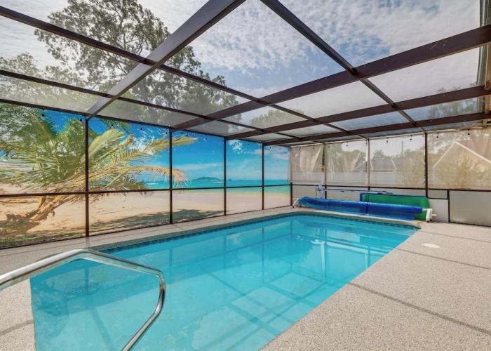 Screened Lanai & Heated Pool: Spring Hill Home