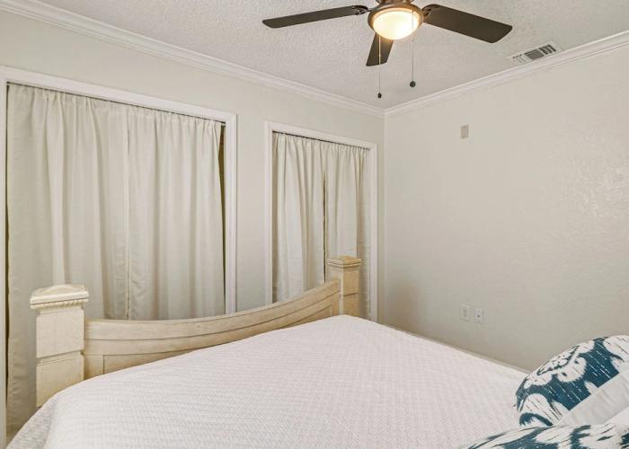 Screened Lanai & Heated Pool: Spring Hill Home