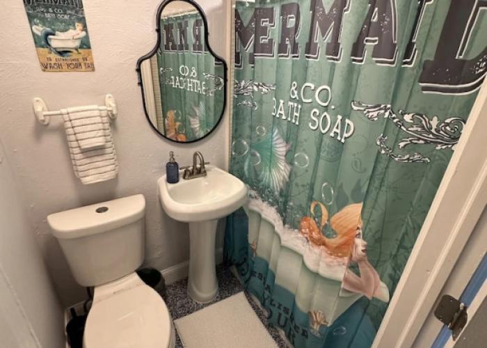 Neptune's Grotto Waterfront Retreat