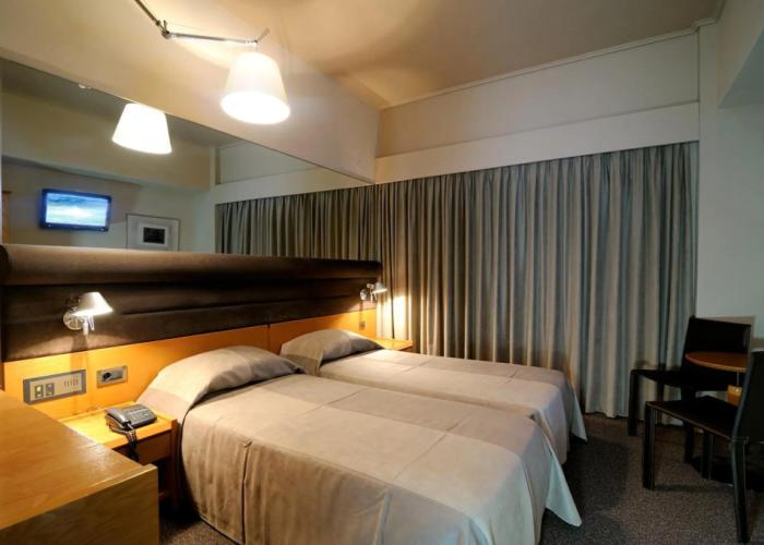 Maniatis Hotel