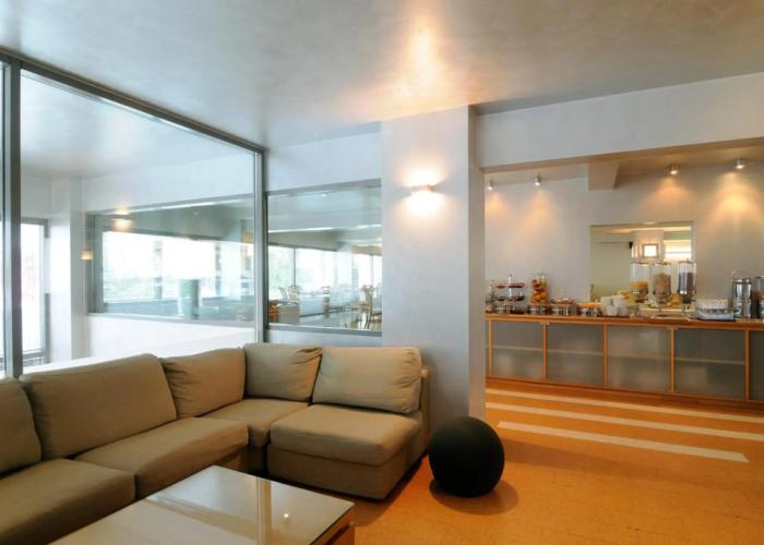 Maniatis Hotel