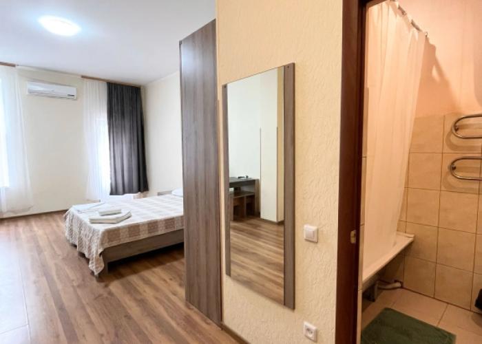 Dioskuriya Guest House