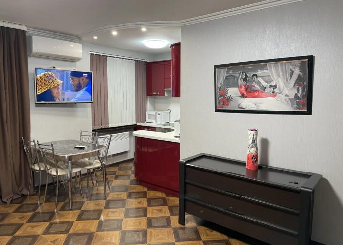 Na Vardaniya 7 Apartments