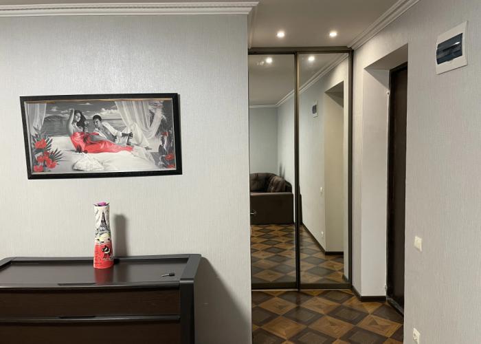 Na Vardaniya 7 Apartments