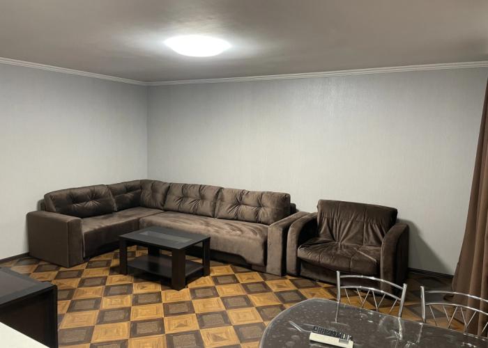 Na Vardaniya 7 Apartments