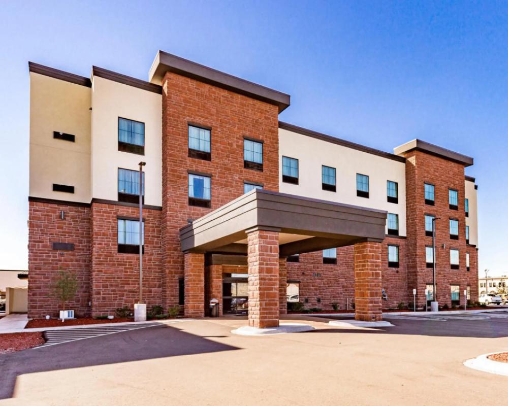 Cobblestone Hotel & Suites - Superior Duluth