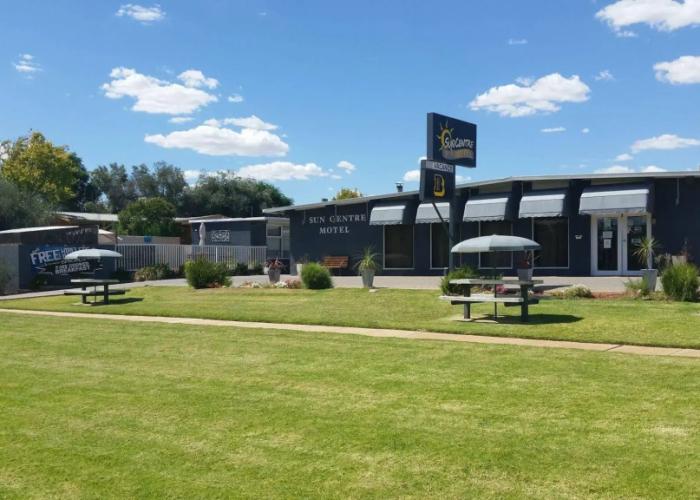 Sun Centre Motel