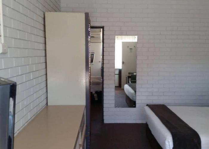 Sun Centre Motel