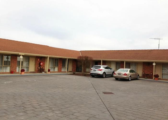 Australian Settlers Motor Inn