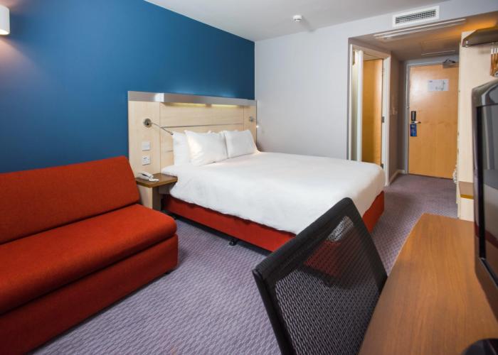Holiday Inn Express Swindon City Centre by IHG