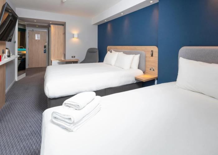 Holiday Inn Express Swindon City Centre by IHG