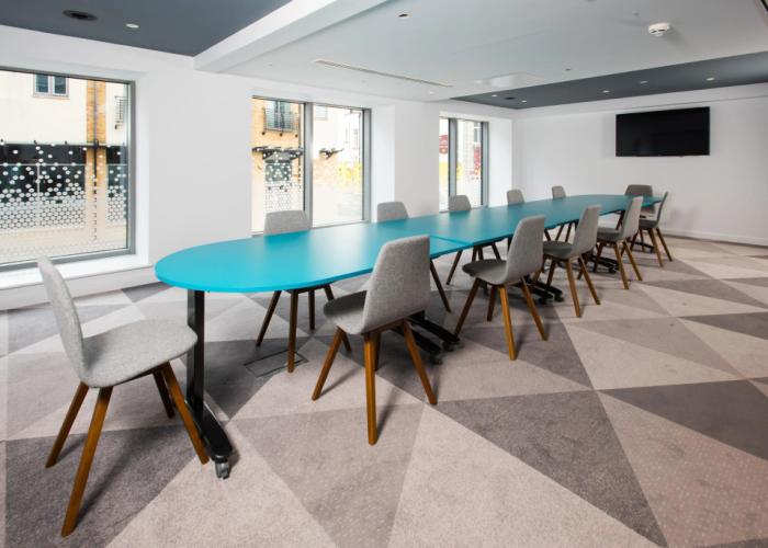 Holiday Inn Express Swindon City Centre by IHG